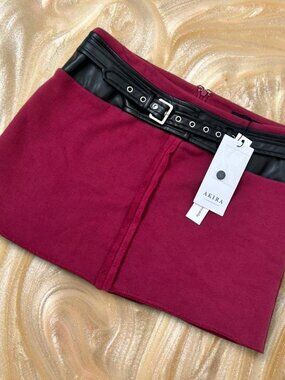 AKIRA magenta pink leather belted mini skirt ⭐️ 100% cotton mini so soft